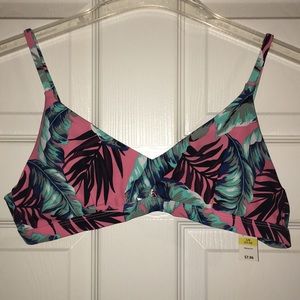 NO BOUNDARIES FLORAL BIKINI TOP